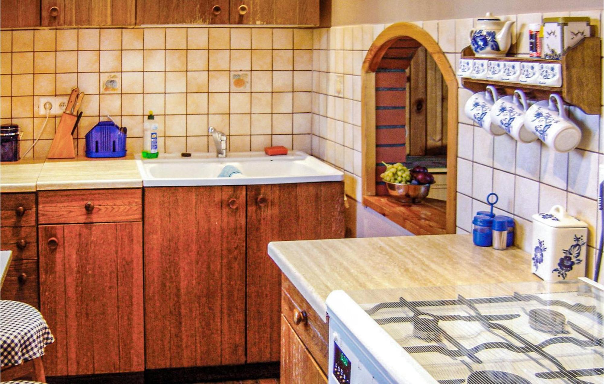 3 Bedroom Stunning Home In Dziemiany Esterno foto